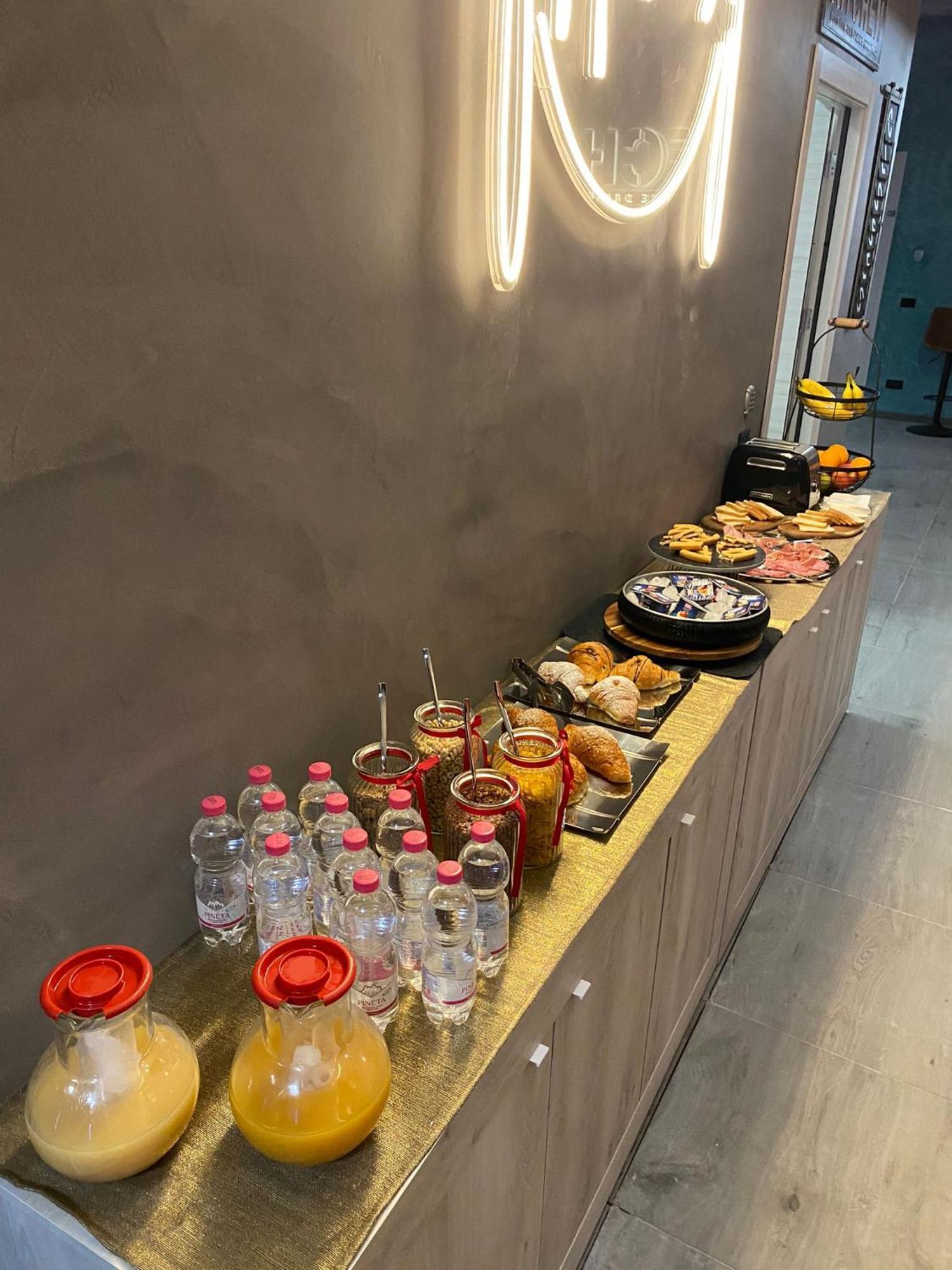 Hotel Tech Brembate Kültér fotó